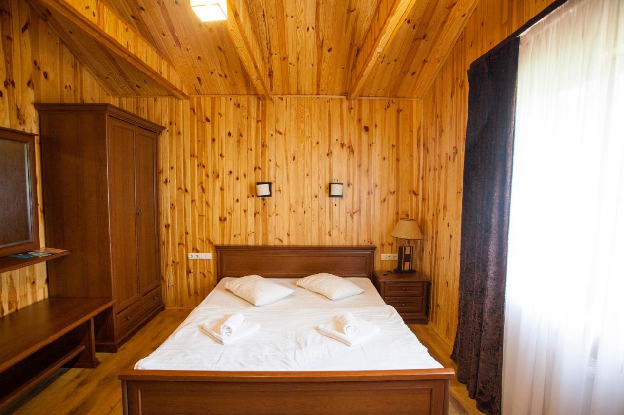 Отель Park Rost Club Zadonets'ke Экстерьер фото