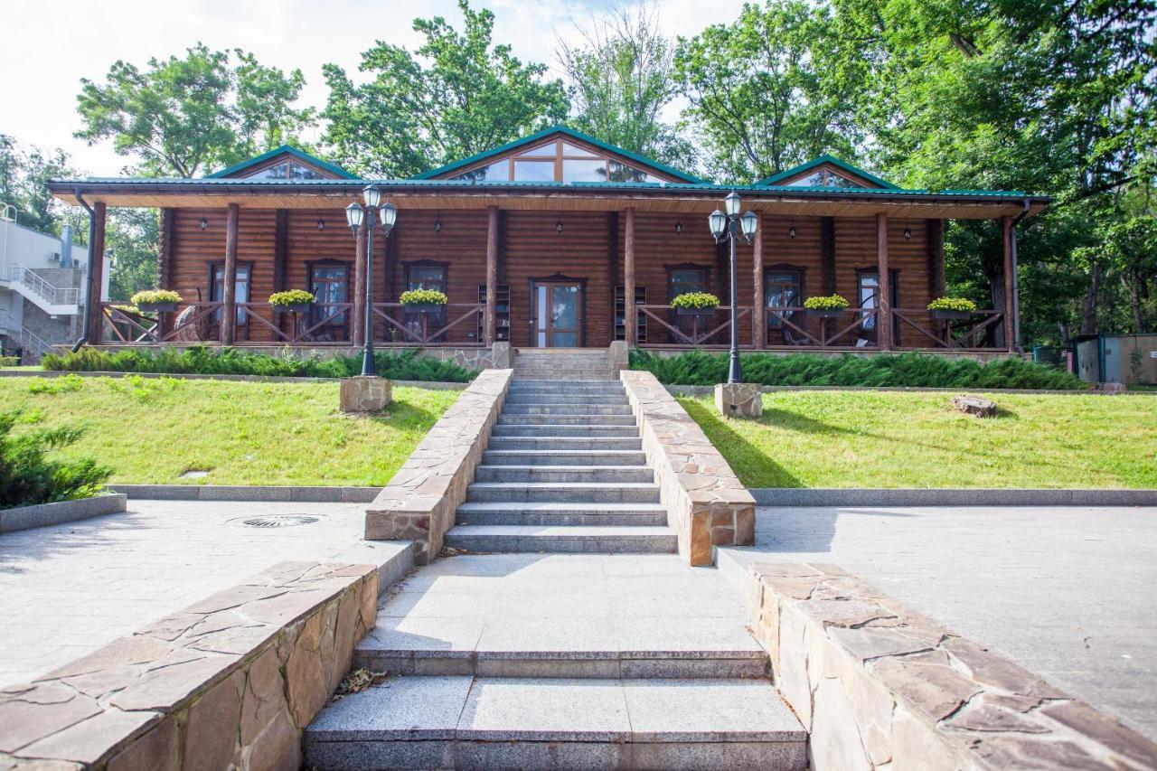 Отель Park Rost Club Zadonets'ke Экстерьер фото
