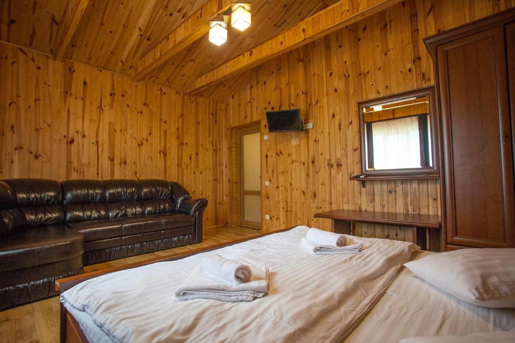 Отель Park Rost Club Zadonets'ke Экстерьер фото